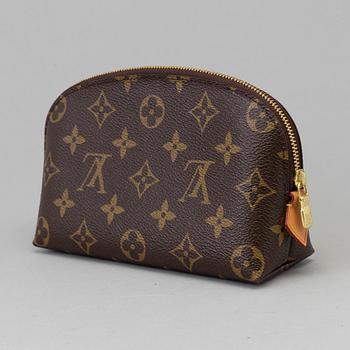 SMINKVÄSKA, "Cosmetic Pouch V" Louis Vuitton.