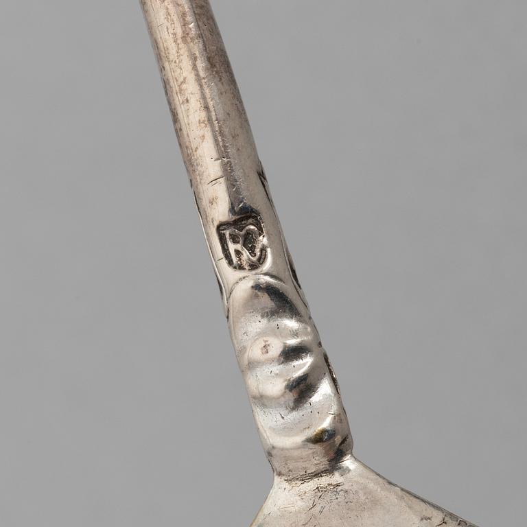 A Swedish 17th Century silver spoon, mark possibly of David Richter the elder (Stockholm 1630-1677 (-78)).