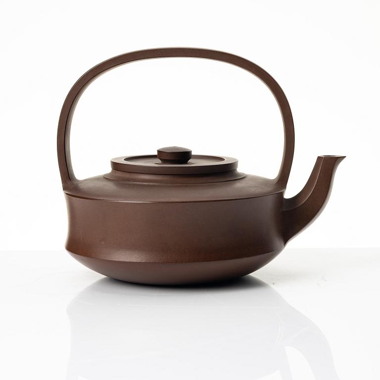 Gu Jingzhou, A Chinese Pianshihu Teapot, Gu Jingzhou.