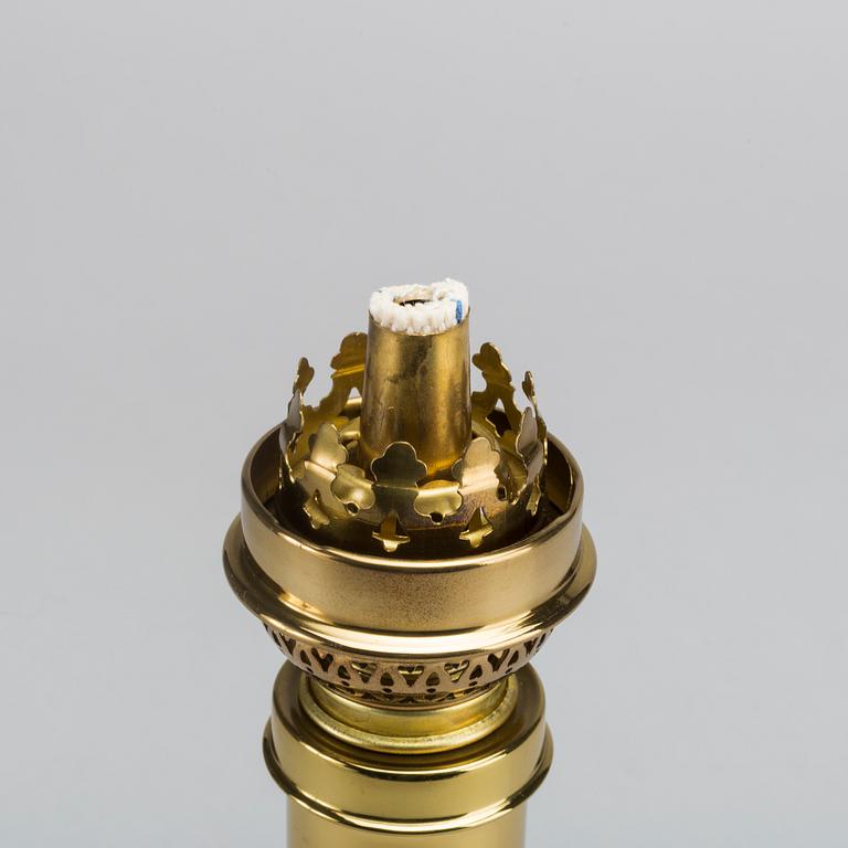 Two lamps for kerosene.