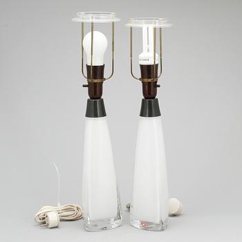BORDSLAMPOR, ett par, glas, Carl Fagerlund, Orrefors.