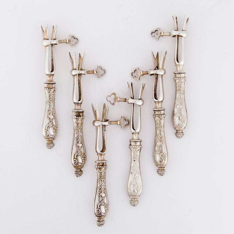 LAMMKOTLETTSHÅLLARE, 6 st, silver, Frankrike, 1800-talets slut. Tot. vikt ca 119,5 g.