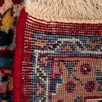 Oriental rug, old, approx. 294x190 cm.