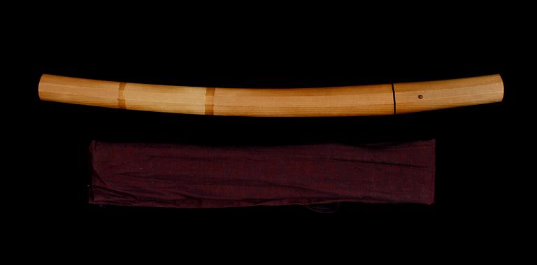 JAPANSKT SVÄRD, stål, sign Ujifusa saku, period Muromachi/ Momoyama (1392-1615).