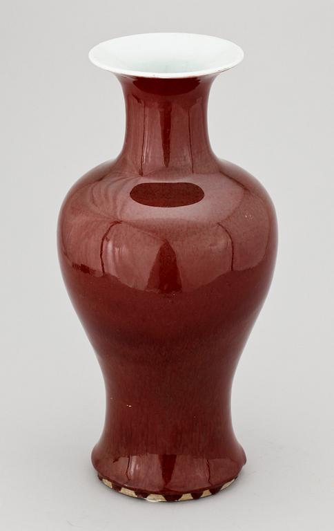 URNA, porslin, Kina, 1900-tal.