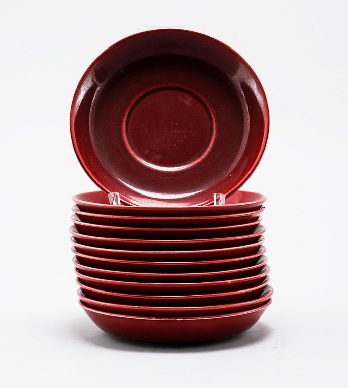 SERVIS, 60 delar, flintgods, "Red Top", Marianne Westmann, Rörstrand, 1900-talets andra hälft.