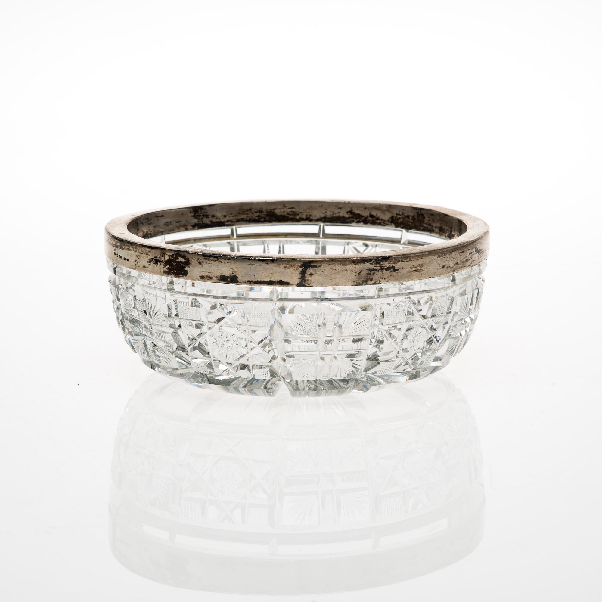 GLASSKÅL MED SILVERKANT. Hjalmar Fageroos, Helsingfors 1917.