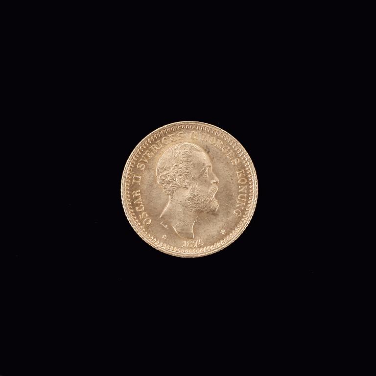 GULDMYNT, 10 kronor, Oscar II, 1874. Vikt ca 4,5 gram.