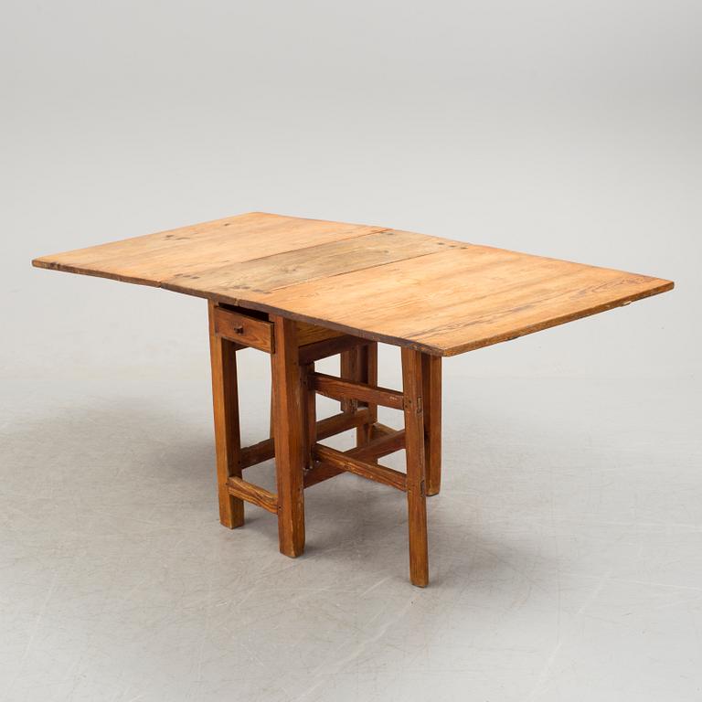 A table from  the 19th century.