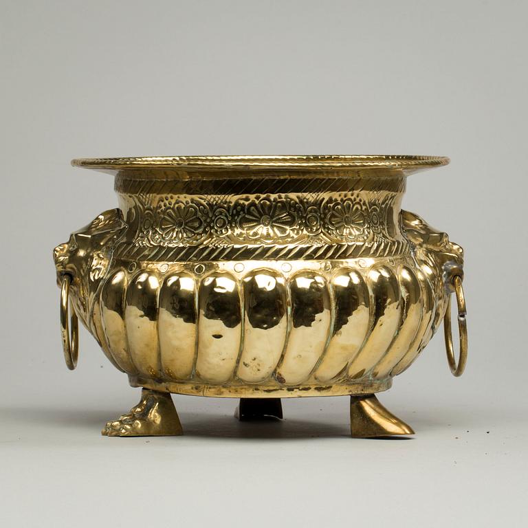 YTTERFODER, mässing, 1900-tal.