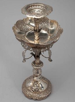 BORDSDEKORATION, silver, 1900-tal. Tot. vikt ca 743g.