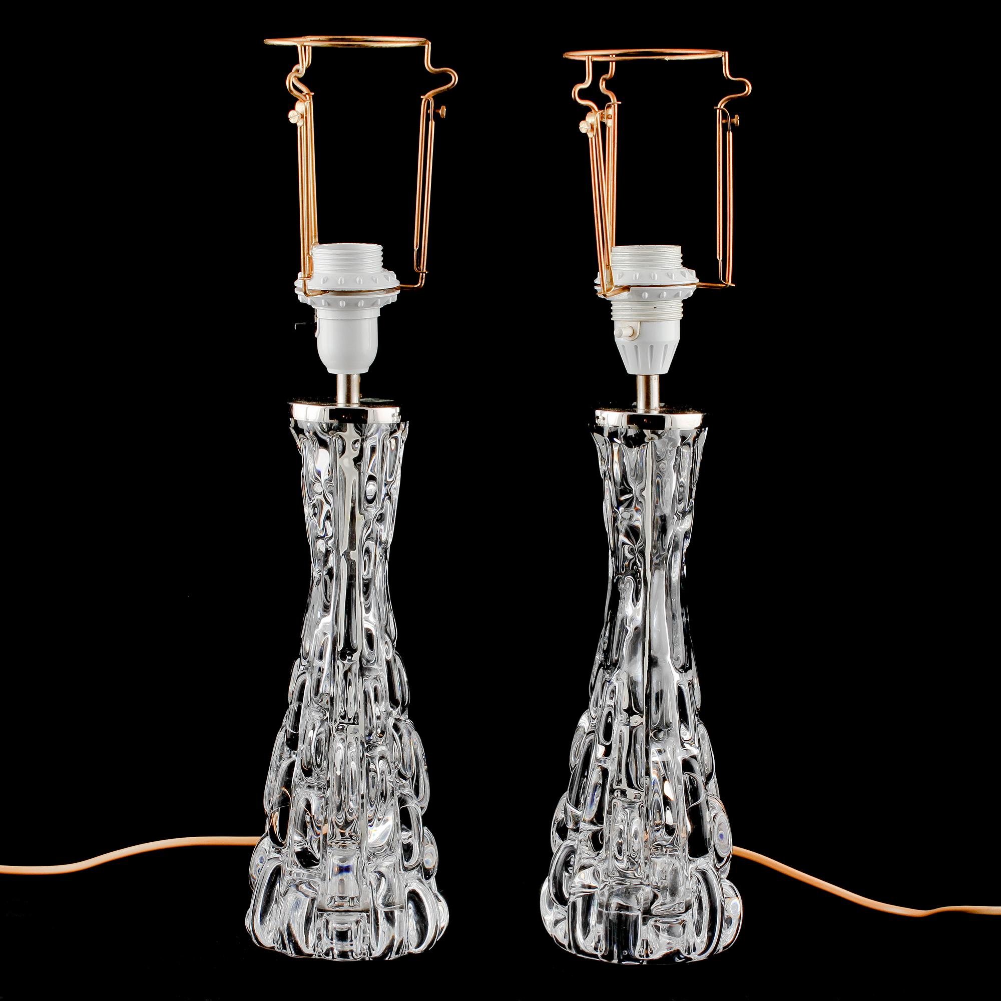 BORDSLAMPOR, ett par, Carl Fagerlund, Orrefors, 1900-talets andra hälft.