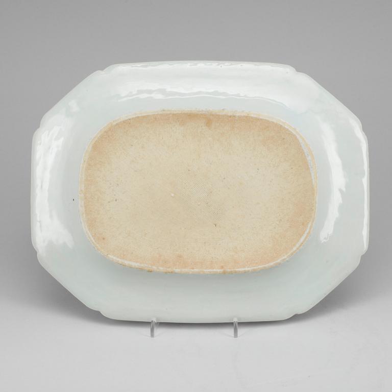 STEKFAT, porslin, Kina, Qianlong, 1700-tal.