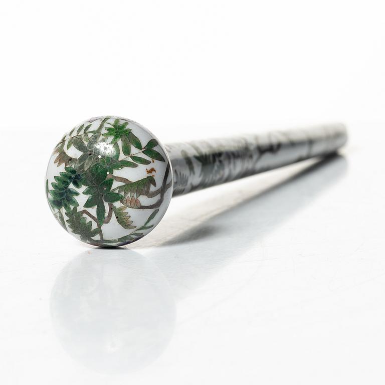 Skedar, sex stycken, and a cloisonne cane top, Japan, early 20th century.