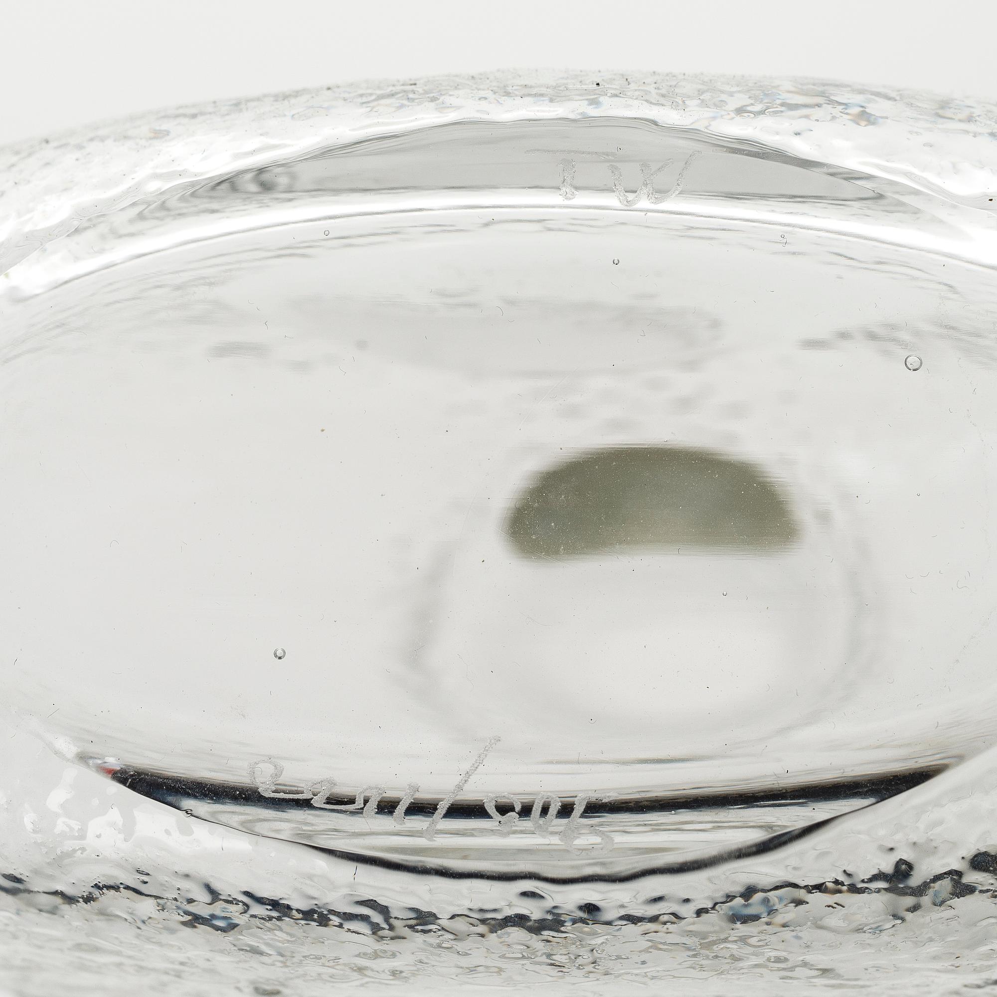 TAPIO WIRKKALA, COGNACSFLASKA OCH GLAS I SCHATULL, Tapio Wirkkala, sign. TW, 905/1000. Korken i silver, 1970.