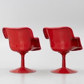 Yrjö Kukkapuro, A pair of armchairs, “Junior”, Haimi, late 1960s.