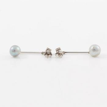 Earrings, a pair, 18K white gold with pearls and brilliant-cut diamonds.