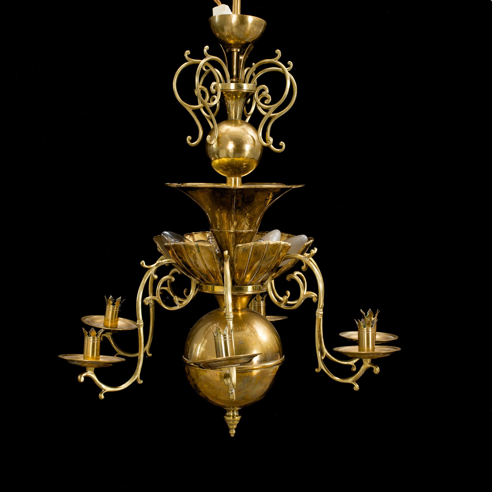 TAKLAMPA, firma Lars Holmström Arvika, 1900-talets första hälft, mässing.