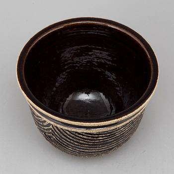 BRITT-LOUISE SUNDELL, ytterfoder, stengods, Gustavsberg Studio, signerat BS.