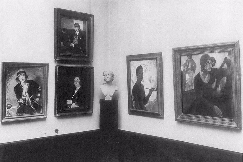 Image from the exhibition "Die Frau von heute," Berlin, 1929.