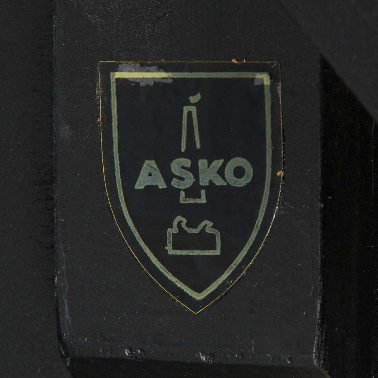 Ilmari Tapiovaara, karmstolar, 6 st, "Aslak", Asko 1960-tal.