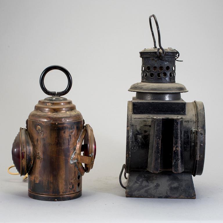LYKTOR, 2 stycken, 1900-talets första hälft.
