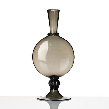 Vittorio Zecchin, a smoke coloured "Soffiato" glass vase, model 1465, Venini, Murano, Italy, 1920s.