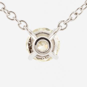 Collier 18K vitguld med briljantslipad diamant.