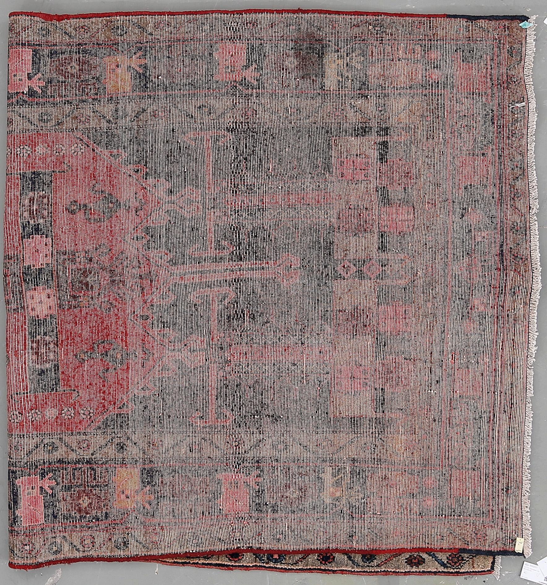 MATTA, Hamadan. Ca 282x150 cm.