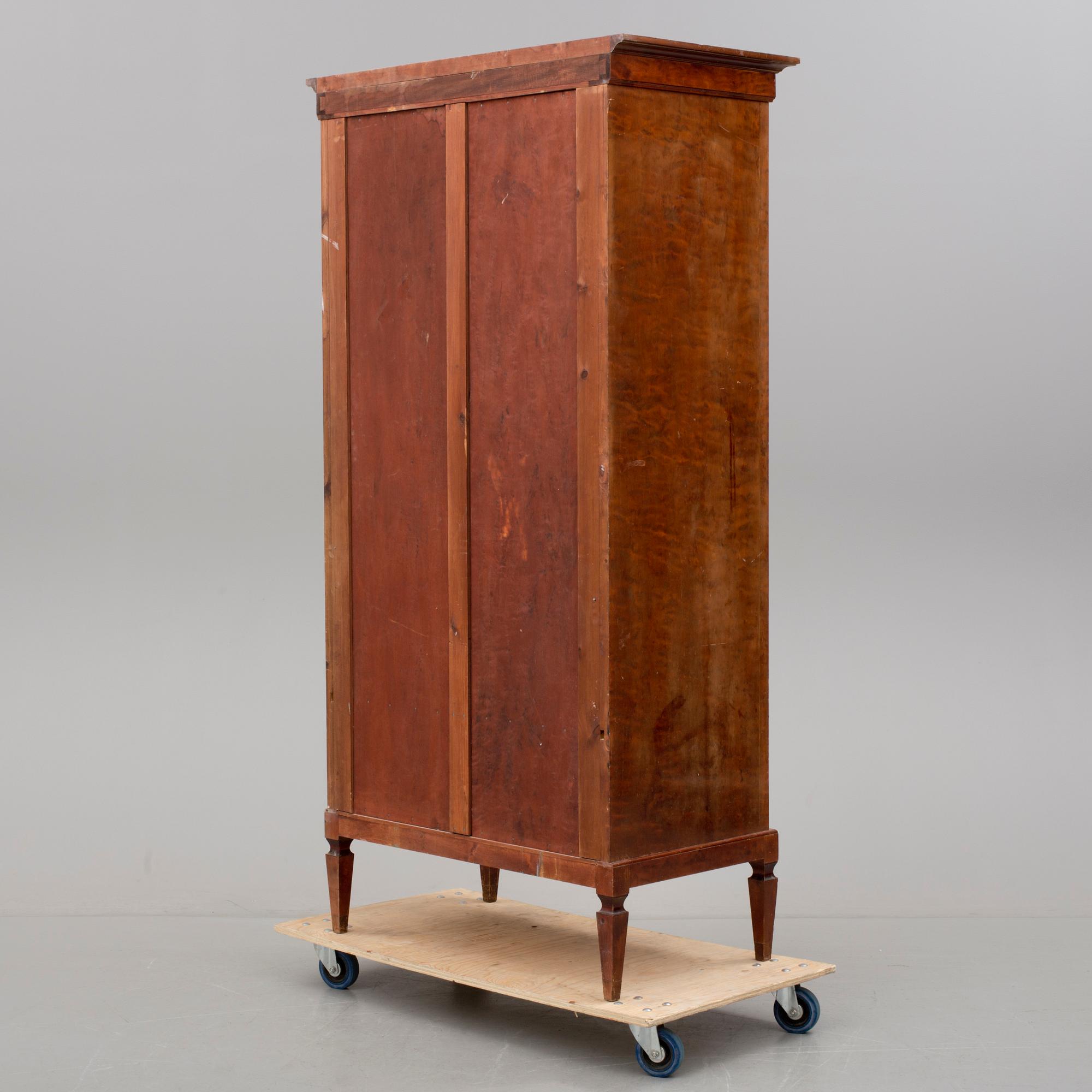 KLÄDSKÅP, 1920-tal.