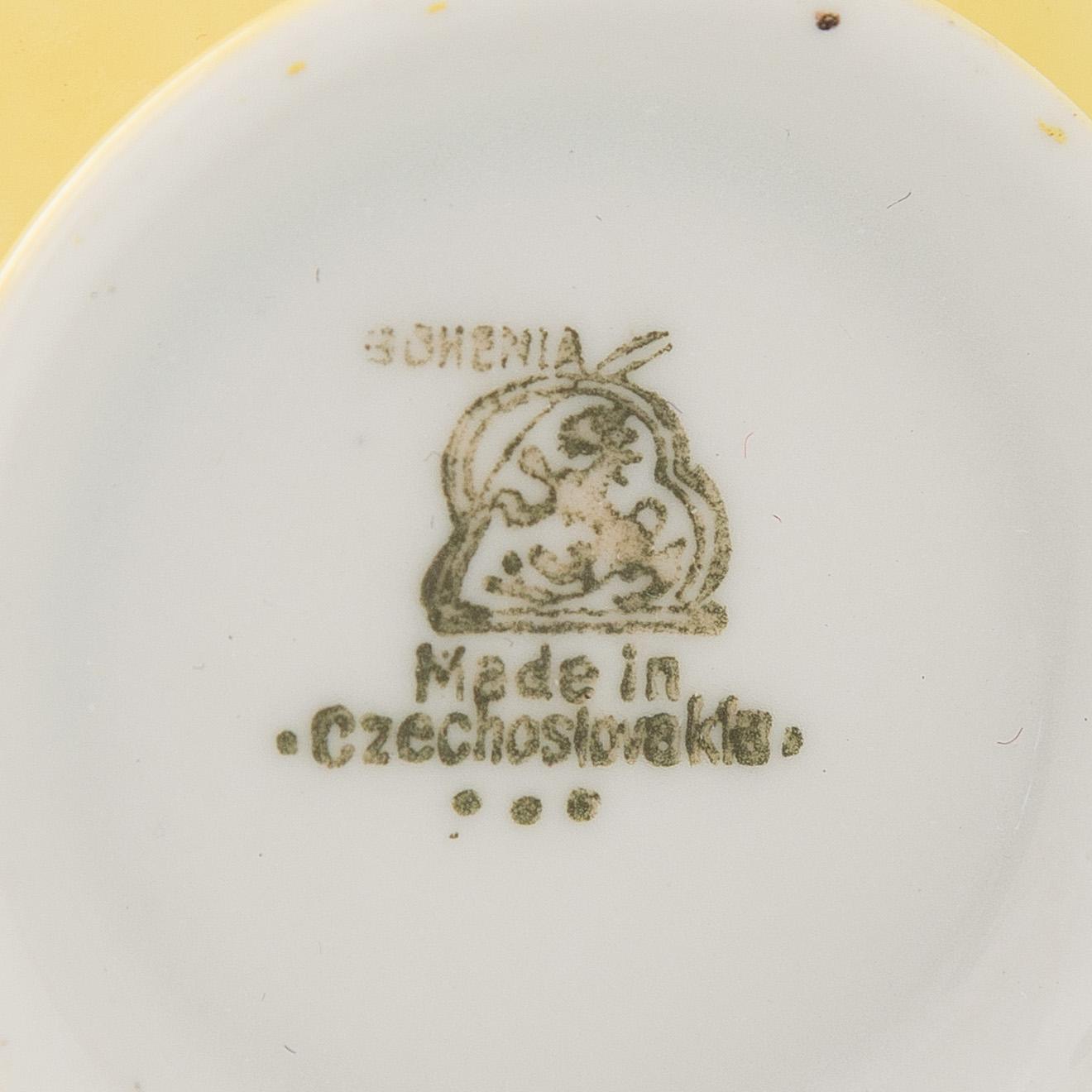 Espressokoppar, 18 st, porslin, Tjeckoslovakien 1900-talets mitt.