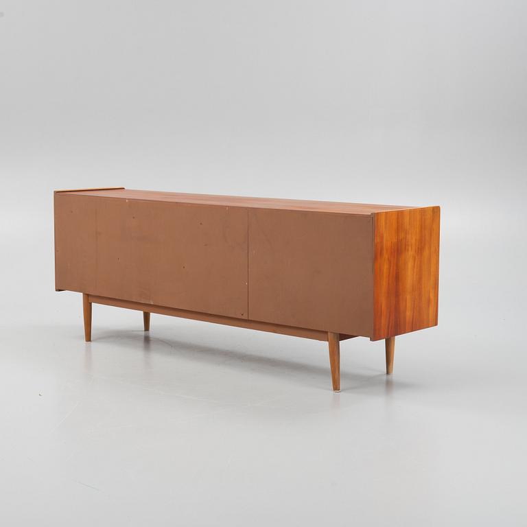 Nils Jonsson, sideboard, "Trio", Hugo Troeds, Bjärnum, 1960-tal.