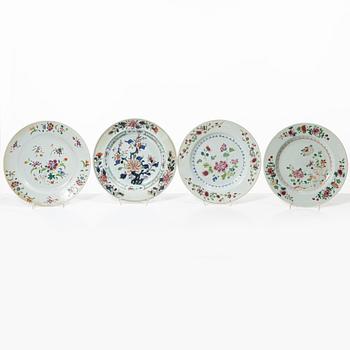 17 Famille Rose export porcelain plates, China, Qianlong (1736-95).