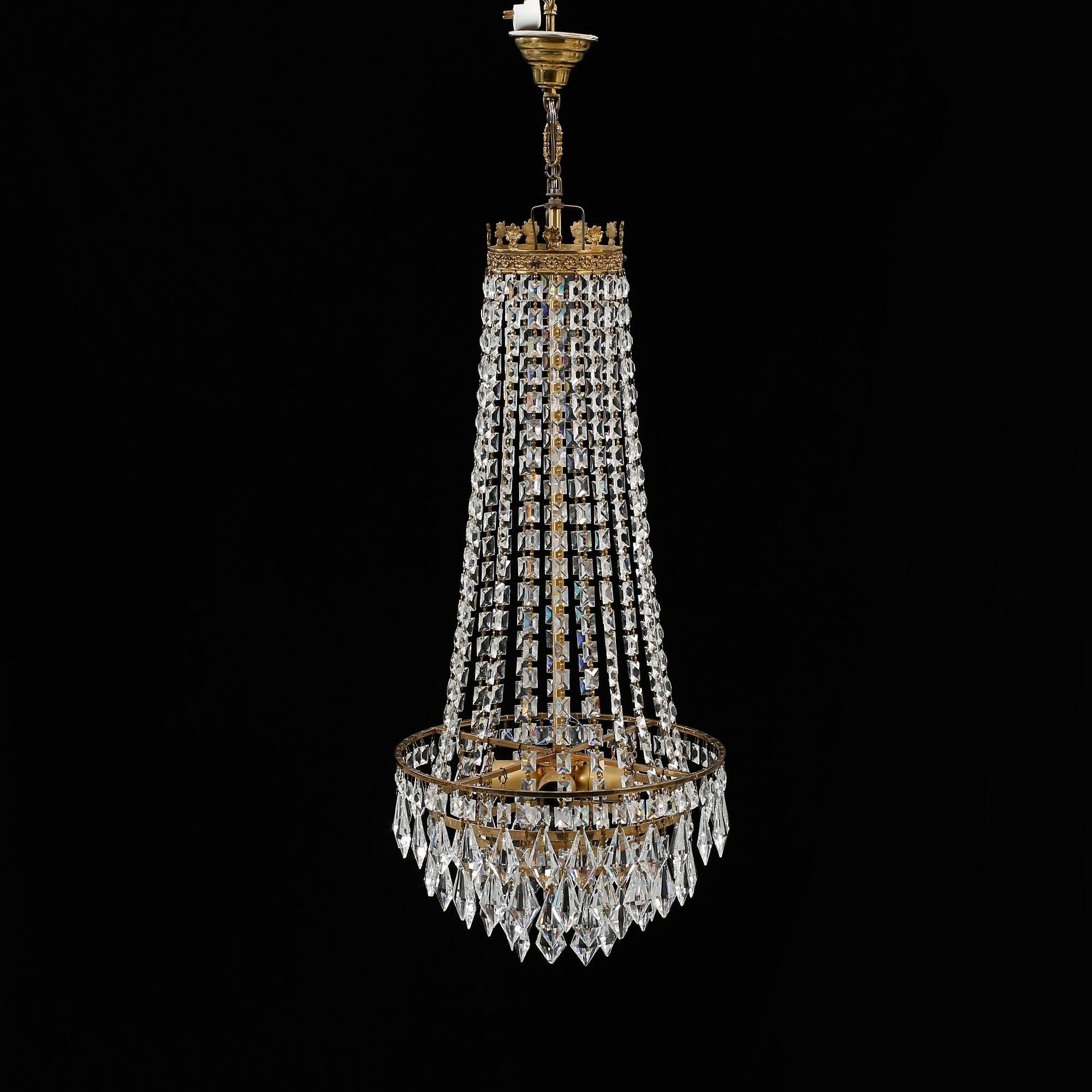 LJUSKRONA, 1900-talets mitt/andra hälft, höjd ca 80 cm.