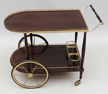 SERVERINGSVAGN, 1900-talets andra hälft.