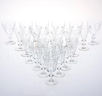 GLASSERVISDELAR, 30 st, 1900-tal.