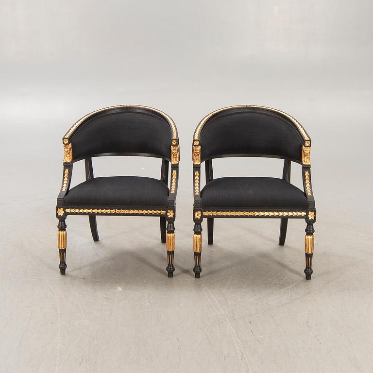 Baljfåtöljer ett par Gustaviansk stil 2000-tal.