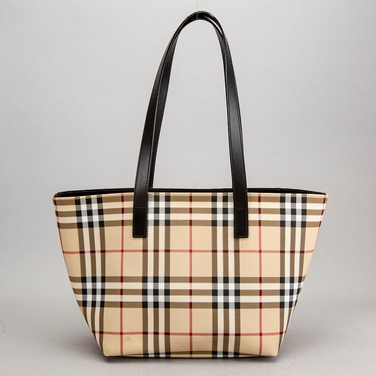 Burberry bag, scarf, England.