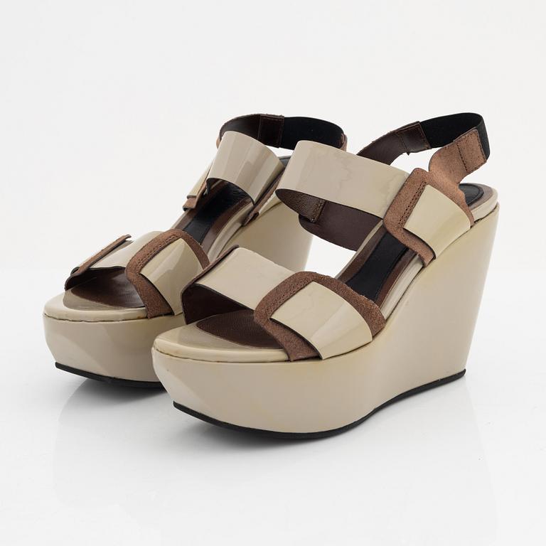 Marni, A pair of patent leather platform sandals, size 36.