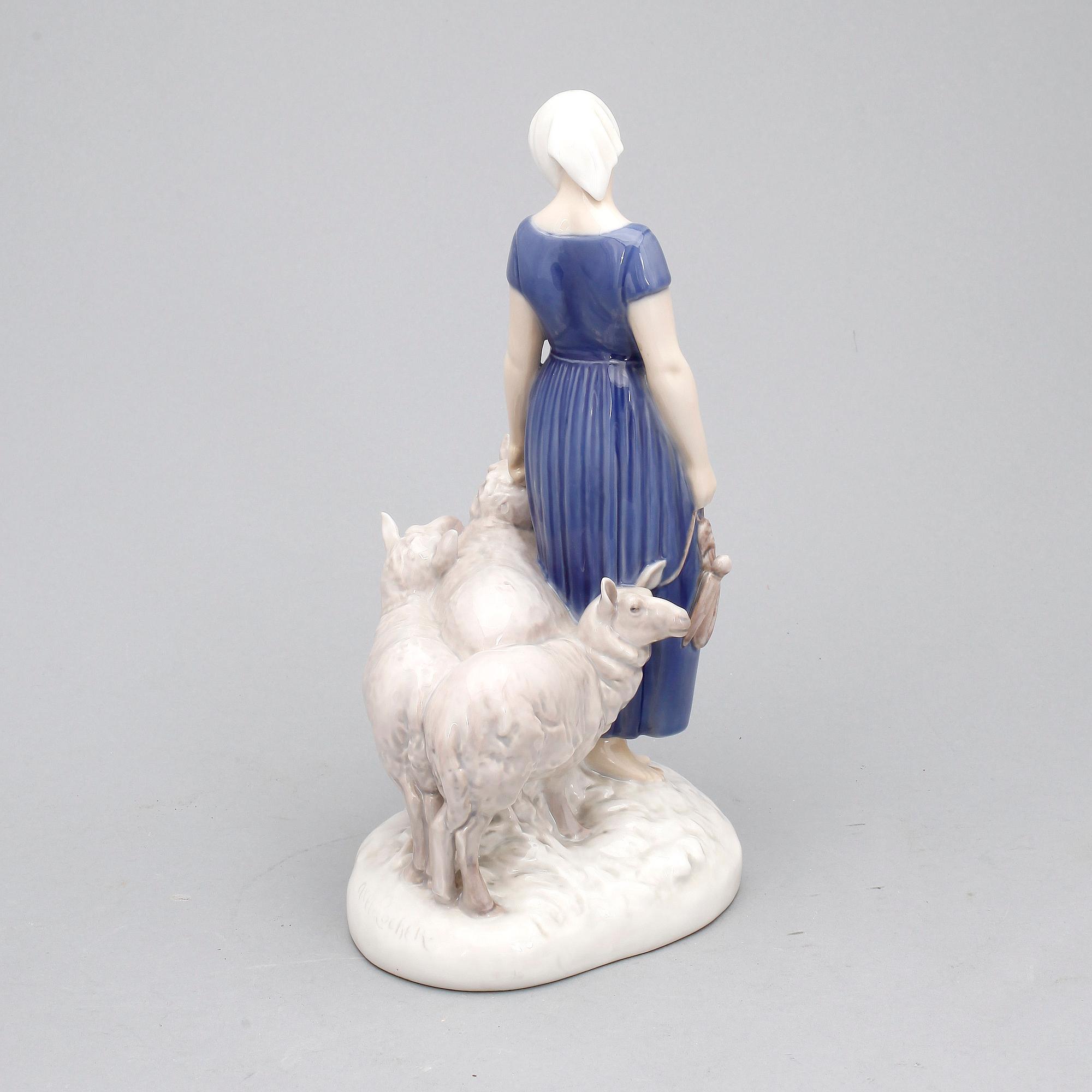 FIGURIN, porslin, Bing & Gröndahl, Axel Locher, signerad i godset, märkt undertill: "2010/10".