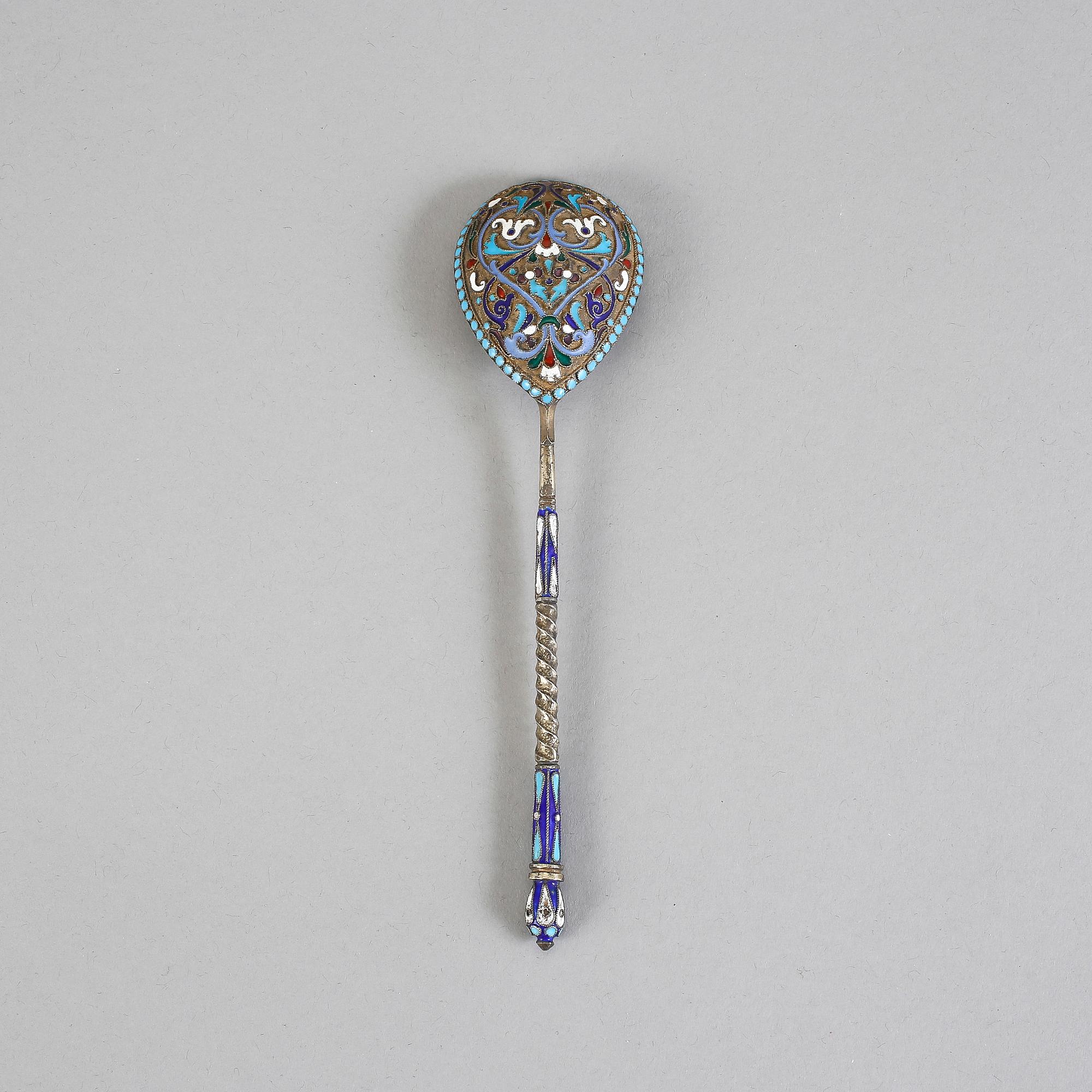 SKED, silver, emalj, Ryssland, 1800/1900-tal. Vikt ca 45 gram.