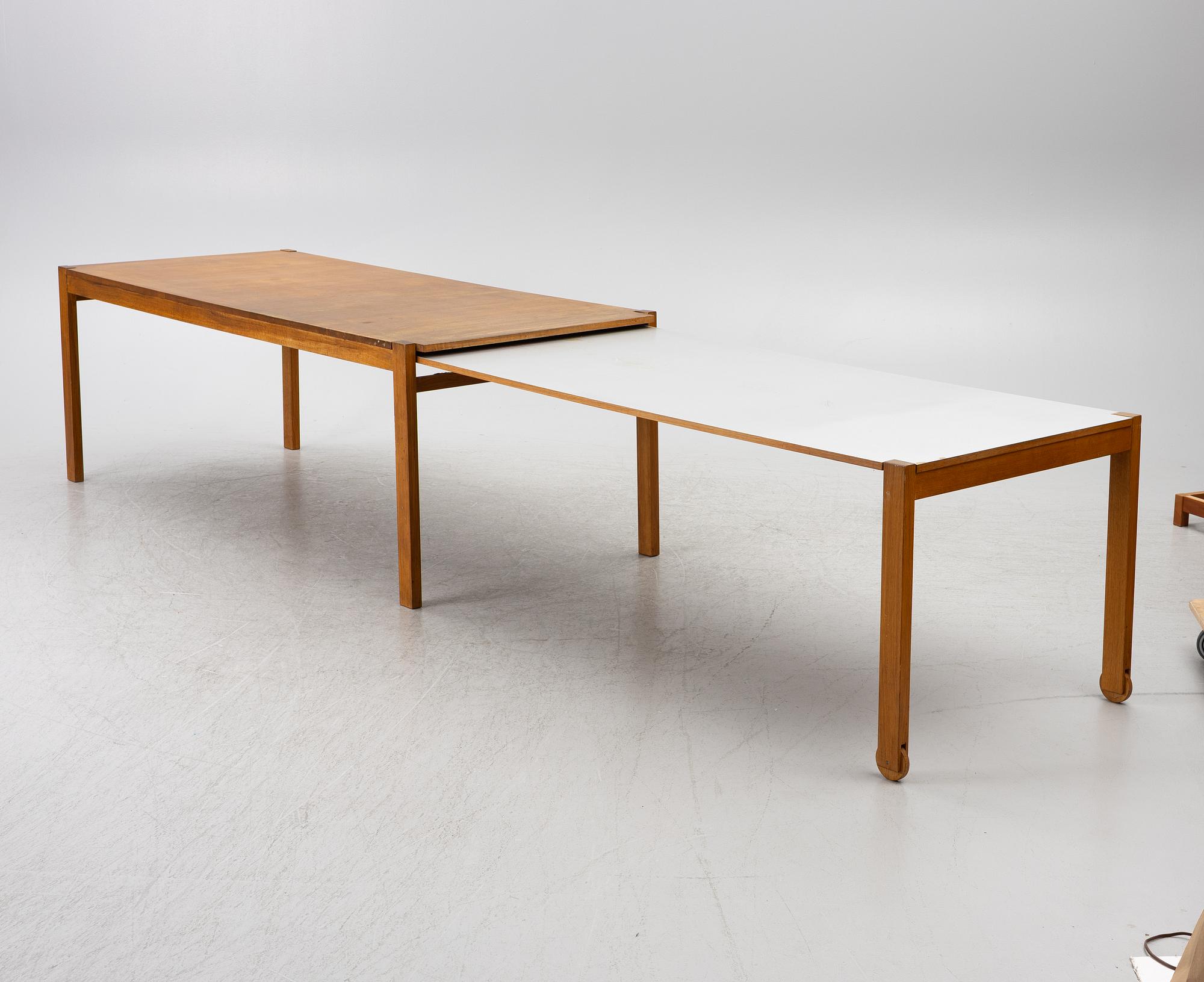 Kerstin Olby, A 'No Limit' dining set, Olby design, Sweden, 21st century. (5 pieces).