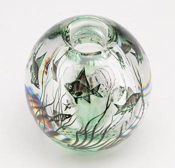 VAS, glas, fiskgraal, Edvard Hald, Orrefors. Sign och numr.