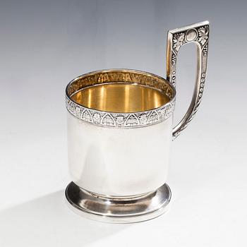 TEGLASHÅLLARE, silver, 2 Artellen, Moskva 1908-1917, vikt 166 g.