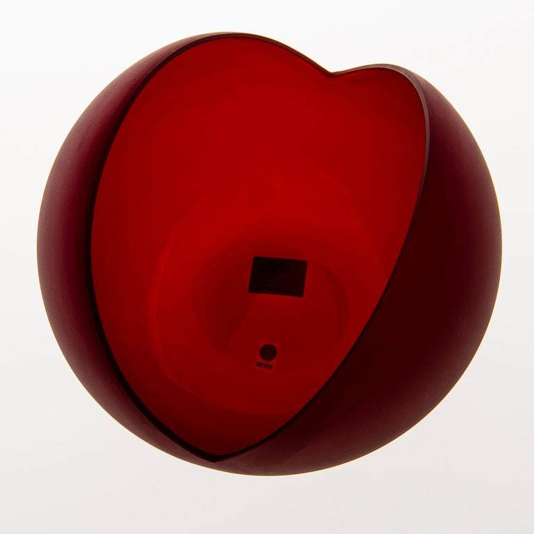 OIVA TOIKKA, a 'Luola' (Cave) glass sculpture signed Oiva Toikka Iittala 2010 24/50.