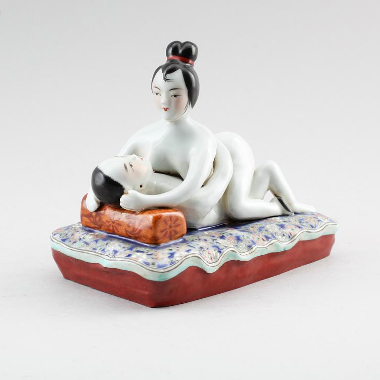 FIGURIN, porslin, Kina, 1900-/2000-tal.
