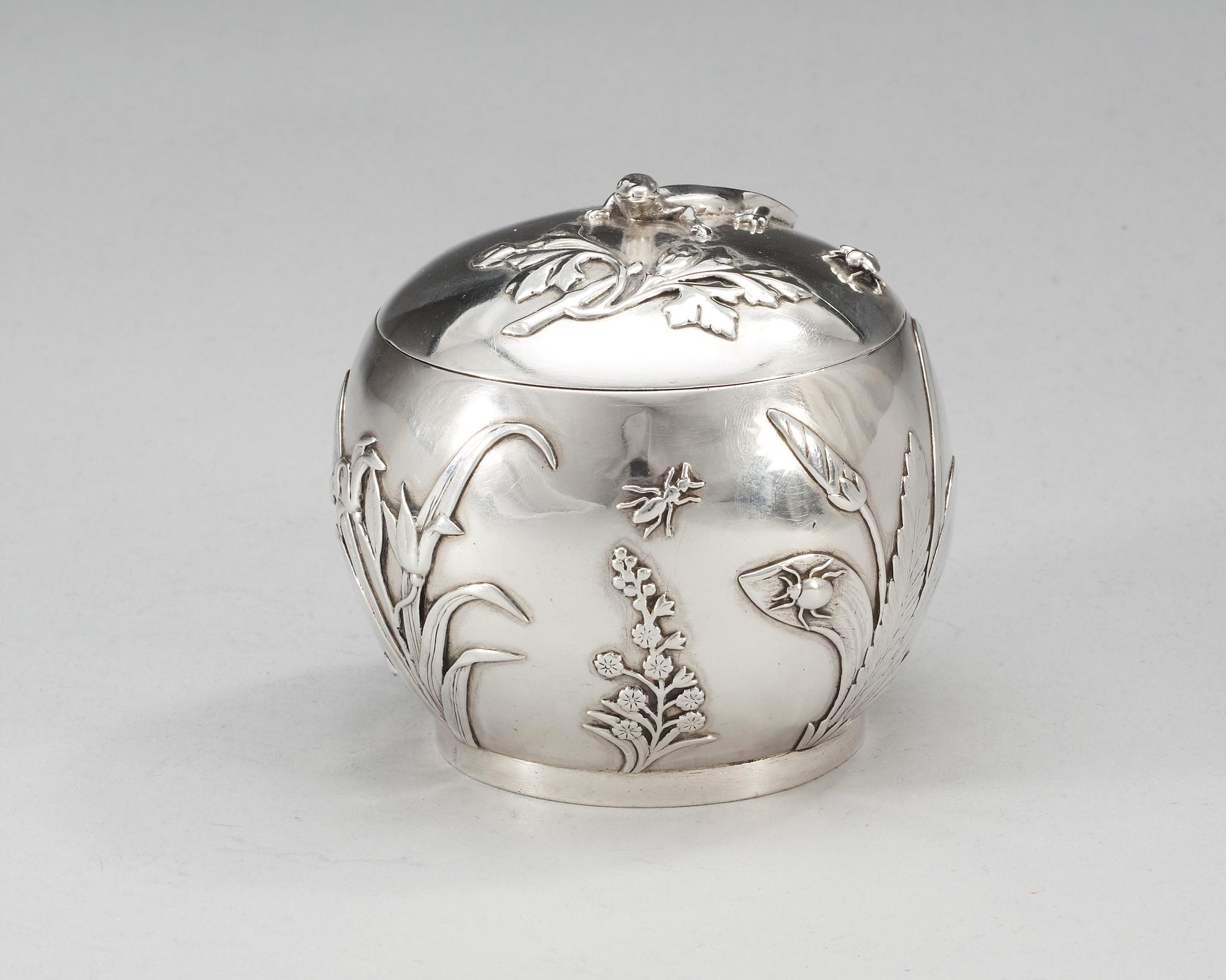 A Russian 19th century silver bowl, makers mark of the firm Ovchinnikov, Moscow 1890.