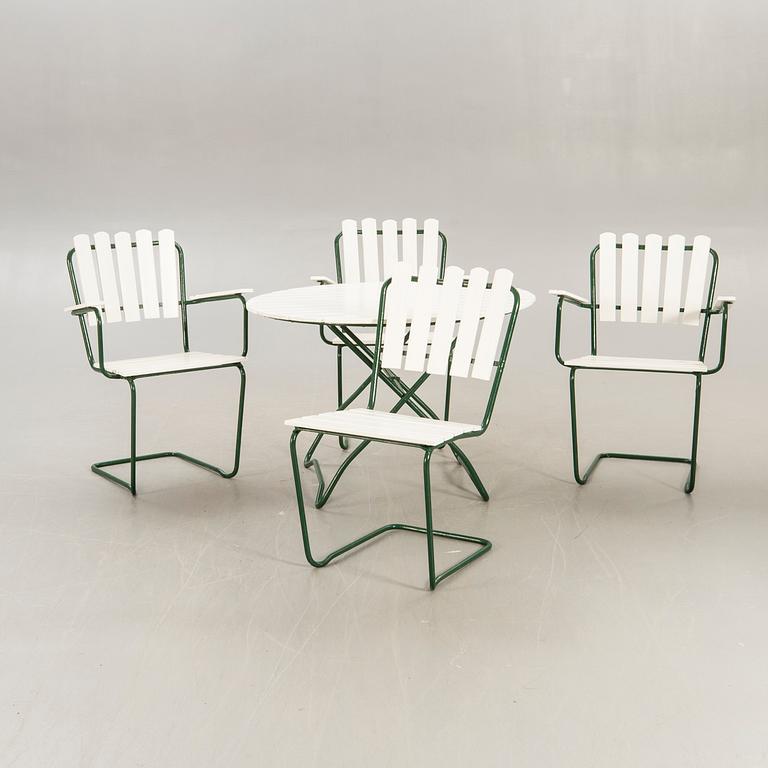Garden group, 4 chairs, table, mid 1900s.
