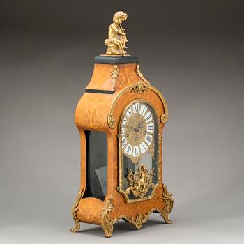 BORDSPENDYL, märkt FHS. Tyskland, 1900-talets mitt.