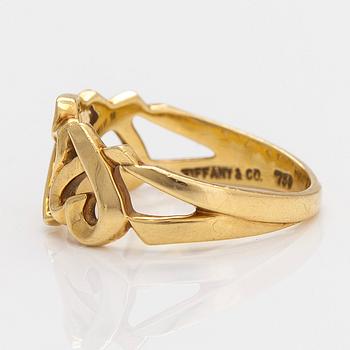 Tiffany & Co, Paloma Picasso, a 18K yellow gold 'Loving Heart' ring.